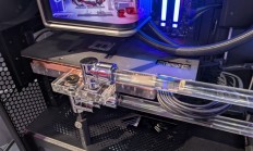 华硕RTX 5090彻底疯了！一条16针电源线48V电压、1000W功率