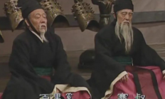 一哭定乾坤：蹇叔谏阻背后的战略远见与崤山惨败的警示