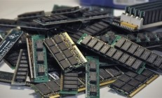 废弃硬件变身AI神器：768GB英特尔傲腾内存成功运行万亿参数大模型！