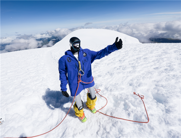 美国公司改装宇树机器人登上6200米火山 未来将冲击登顶珠峰 宇树机器人 第2张