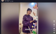 “挖呀挖”黄老师回应爆红隐退生子：不在意流量
