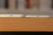 iPhone 17 Air最新机模出炉：5.5mm超薄 仅iPhone 17 Pro一半