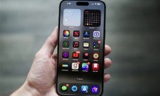 iPhone迎来历史性转变：苹果iOS 26首次开放通话/信息等核心功能