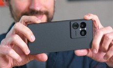 索尼：万元旗舰Xperia 1 VIII卖爆 SD存储卡槽+3.5毫米耳机孔是推力