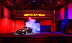 纯油V8不插电！奔驰AMG GT 63 4MATIC+中国首秀：“破百”仅需3.2秒