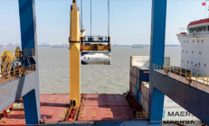 首次！我国大型固态储氢设备实现充氢状态海上出口运输