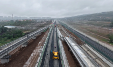 西康高铁全线铺轨正式启动 全线桥隧比高达94%