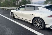 腾势Z9GT高速120km/h突然爆胎 比亚迪又救车主一命