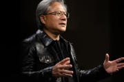 英伟达火速暂停H20生产！黄仁勋重申：已明白回应中国从来没有后门存在