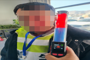 奇葩男子酒后考科目三 还没开始就结束了