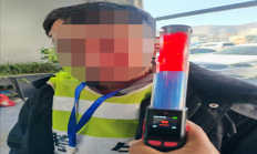 奇葩男子酒后考科目三 还没开始就结束了