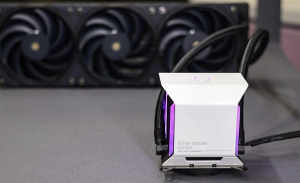 酷冷至尊推出V8 3DVC散热器：解热功耗达到300W V8 3DVC散热器 第2张