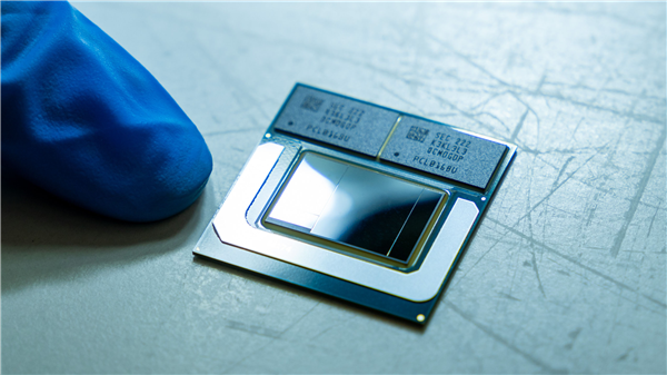 自带32GB内存！Intel首秀未来酷睿Ultra：超低功耗仅仅8W 酷睿Ultra 第3张