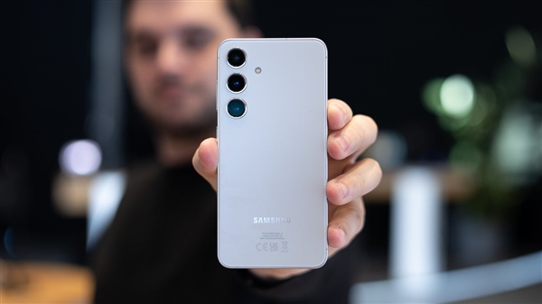骁龙8 Gen3小屏之王！三星Galaxy S24首销直降500元 三星Galaxy S24 第1张