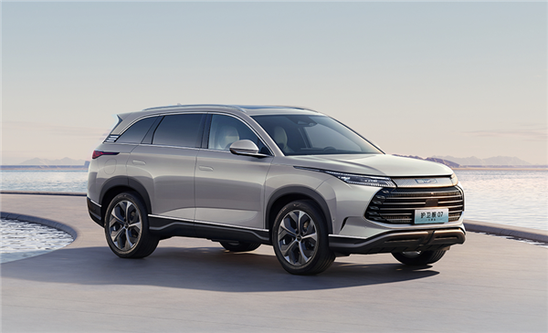 比亚迪大五座中型SUV！护卫舰07荣耀版上市：17.98万起 护卫舰07荣耀版 第1张