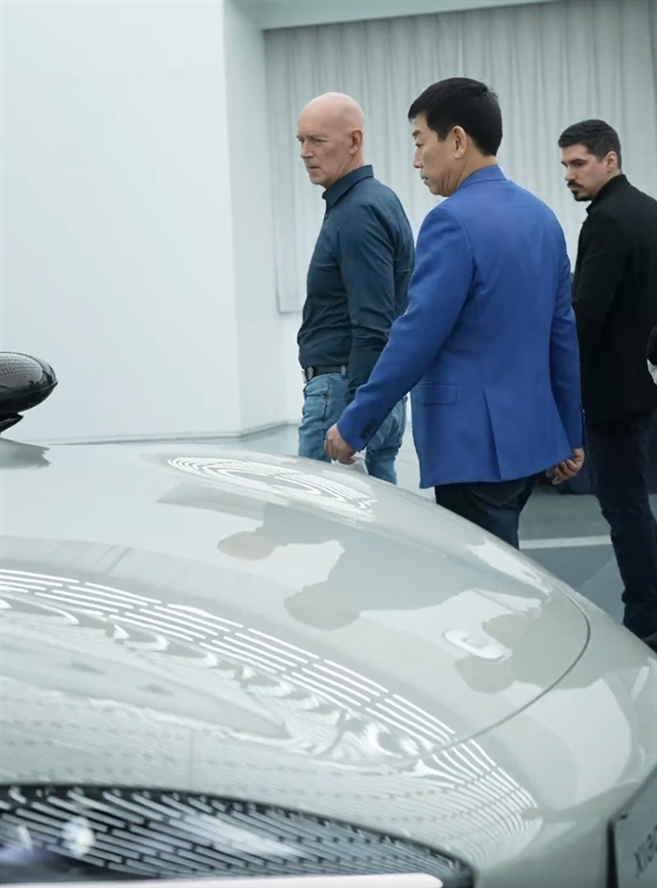 长城魏建军组织高管和专家评审小米SU7：非常值得肯定！ 小米SU7 第2张