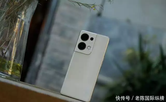 国内手机单品销量重新洗牌:第一名并不是小米13,OPPO排在第五名开车被追尾时,记得要说三句话,老司机:不说就少拿三笔赔偿? 第3张 国内手机单品销量重新洗牌:第一名并不是小米13,OPPO排在第五名开车被追尾时,记得要说三句话,老司机:不说就少拿三笔赔偿? 第3张