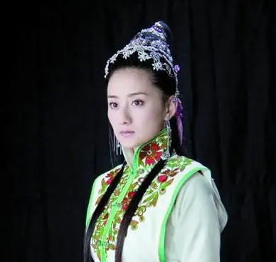 布喜娅玛拉比皇太极大几岁？两人年龄相差很大吗？ 第1张