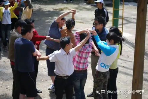 团队游戏小游戏（团队游戏大全[下次集会用得上哦]） 第7张