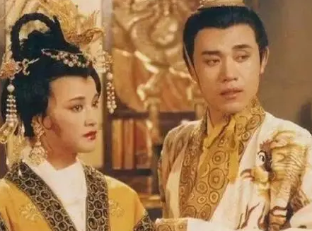 武则天为什么那么大年还找男（武则天晚年上位当上皇帝 武则天为什么还要养男宠） 第1张