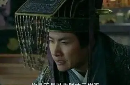 李斯为秦始皇做了什么事（李斯曾辅佐秦始皇治理天下，为什么最后被腰斩？） 第6张