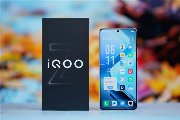 144Hz高刷屏+6000mAh超大电池！iQOO Z9图赏 iQOO Z9 第3张