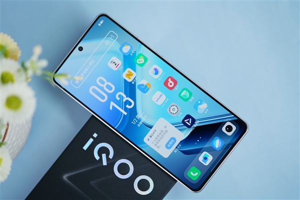 144Hz高刷屏+6000mAh超大电池！iQOO Z9图赏 iQOO Z9 第2张