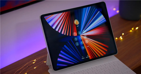 苹果首款AI平板！曝iPad Pro OLED全球首发M4芯片 苹果AI平板 M4芯片 iPad OLED 第1张