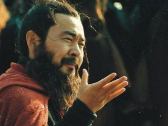 甘糜夫人关羽（糜夫人和甘夫人被俘虏后，曹操为何会善待他们？） 第1张