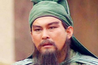 曹操为什么放过关羽（曹操俘虏了关羽，为何却选择了放走他呢？） 第2张