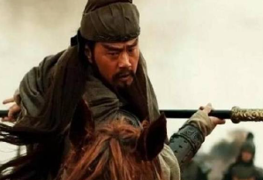 诸葛亮为什么派关羽把守华容道（诸葛亮为什么非要让关羽去守华容道呢?） 第2张