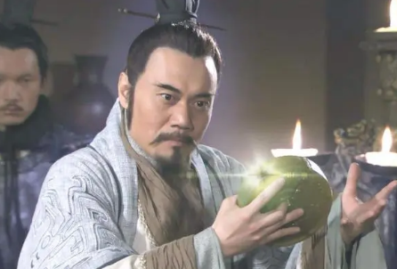和氏璧出自楚国 怎么又完璧归赵（和氏璧是楚国镇国之宝，为何会流落到赵国？） 第7张