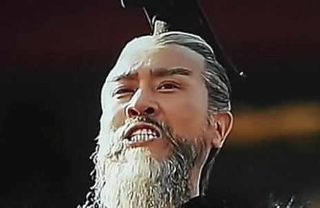 刘备与曹操的性格异同点（刘备和曹操在用人的方式有哪些不同呢？） 第1张