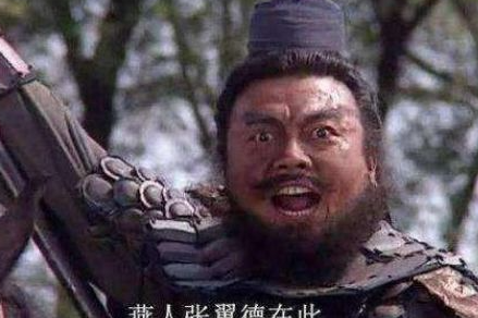 张飞到底能能不能打过吕布（为什么张飞一个人能够抵挡曹操的十万大军呢?） 第1张