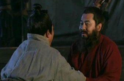 许攸背弃袁绍的原因有哪些（袁绍的谋士许攸为何要连夜叛逃到曹操阵营呢？） 第1张