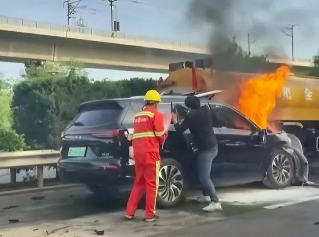 原创视频 | 问界M7撞车事件的背后！被过度宣传的智驾系统（快来看） 第3张