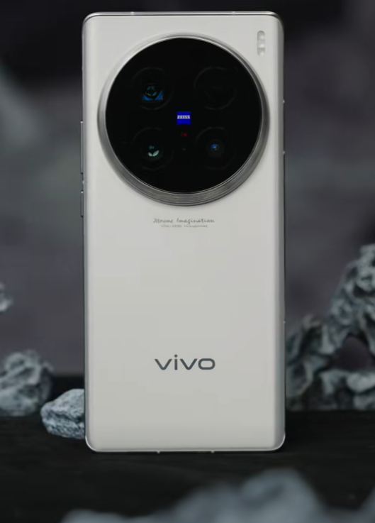 vivo X100 Ultra真机上手：硕大环形相机，2亿像素 Ultra手机 第1张
