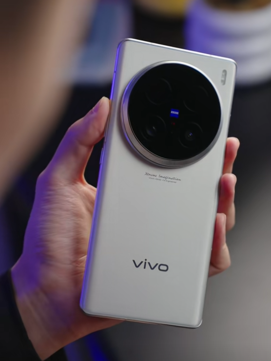 vivo X100 Ultra真机上手：硕大环形相机，2亿像素 Ultra手机 第3张