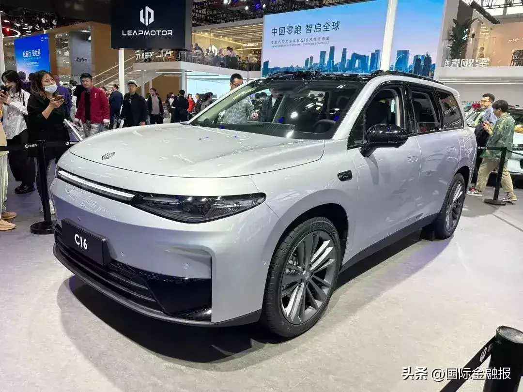 4月车企百态:小米来势汹汹、问界智界"合体"、小鹏仍未脱困…… 4月车企百态 第4张