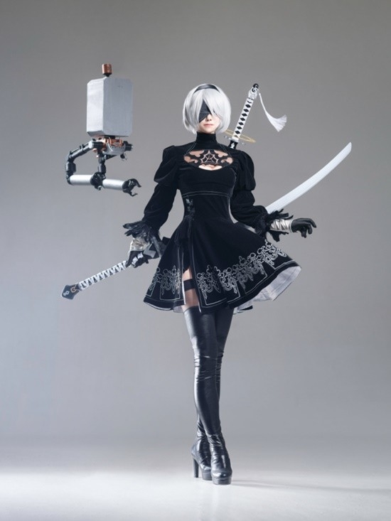 樱花妹COS《尼尔》婚纱2B：高衩美体肉感还原 樱花妹COS尼尔 第3张