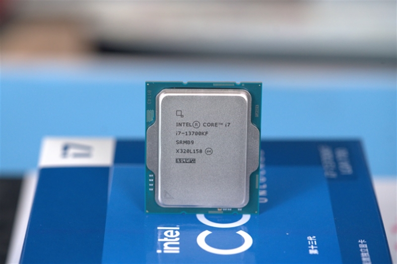 i7-13700KF VS 锐龙7 7800X3D对比评测 7800X3D 对比评测 第1张