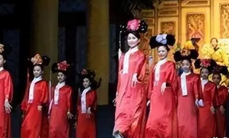 古代选秀到底是什么样的 清朝秀女为什么都长得丑（奔走相告） 第7张
