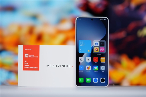 罕见纯白面板！魅族21 Note图赏 第1张