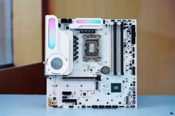 铭瑄首款瑷珈主板MS-iCraft B760M CROSS图赏 MS-iCraft CROSS 第2张