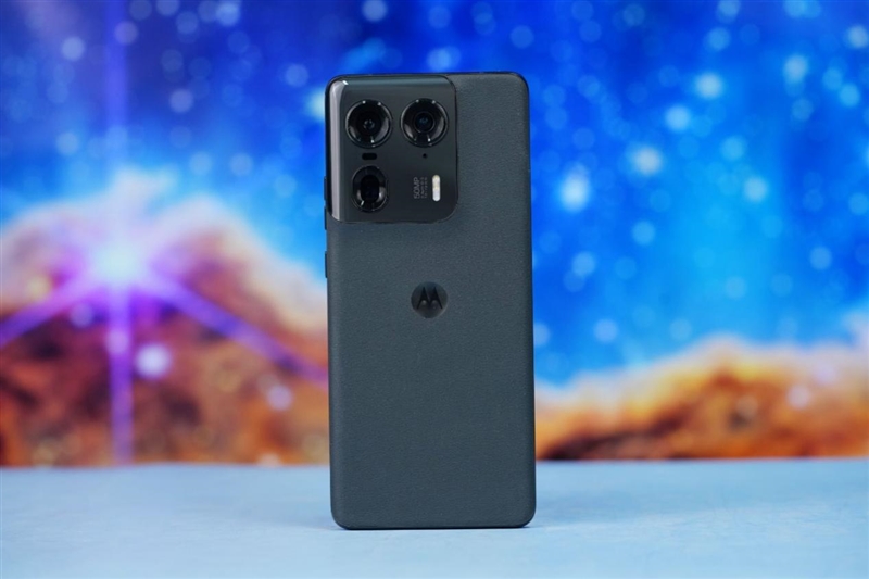 高级感大片随手可拍！moto X50 Ultra评测：做史上最聪明的moto手机 moto Ultra评测 第3张