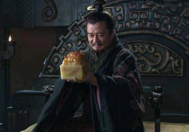 袁术的背景与条件都很好，为何早早退出历史舞台？（居然可以这样） 第7张