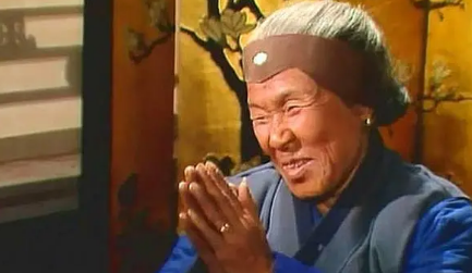 为何说在红楼梦中，刘姥姥这样的人往往更有福报？（一看就会） 第1张