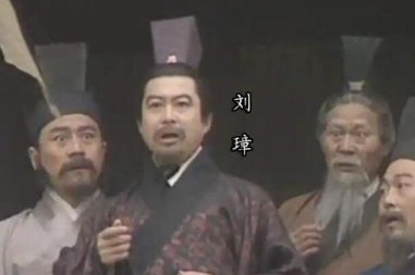 李严究竟是何人？为什么刘备要托孤与他和诸葛亮？（越早知道越好） 第2张