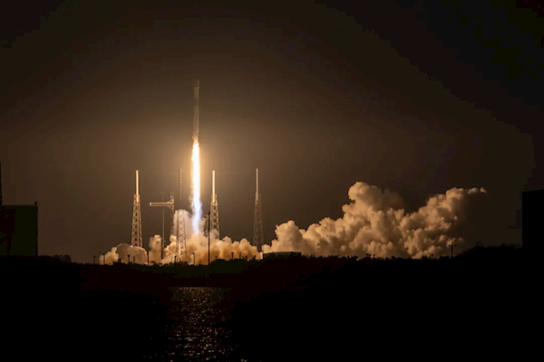 SpaceX成功发射第166批星链 卫星数量达6459颗 SpaceX 星链 第1张
