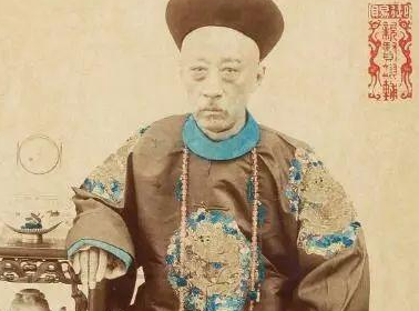 咸丰托孤八大臣，为何会被慈禧轻易拿下呢？（这样也行？） 第2张
